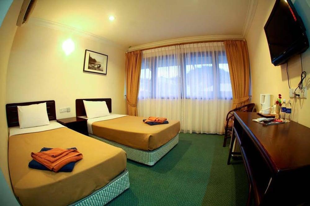 Pangkor Sandy Beach Resort Kampong Pasir Bogak Bagian luar foto