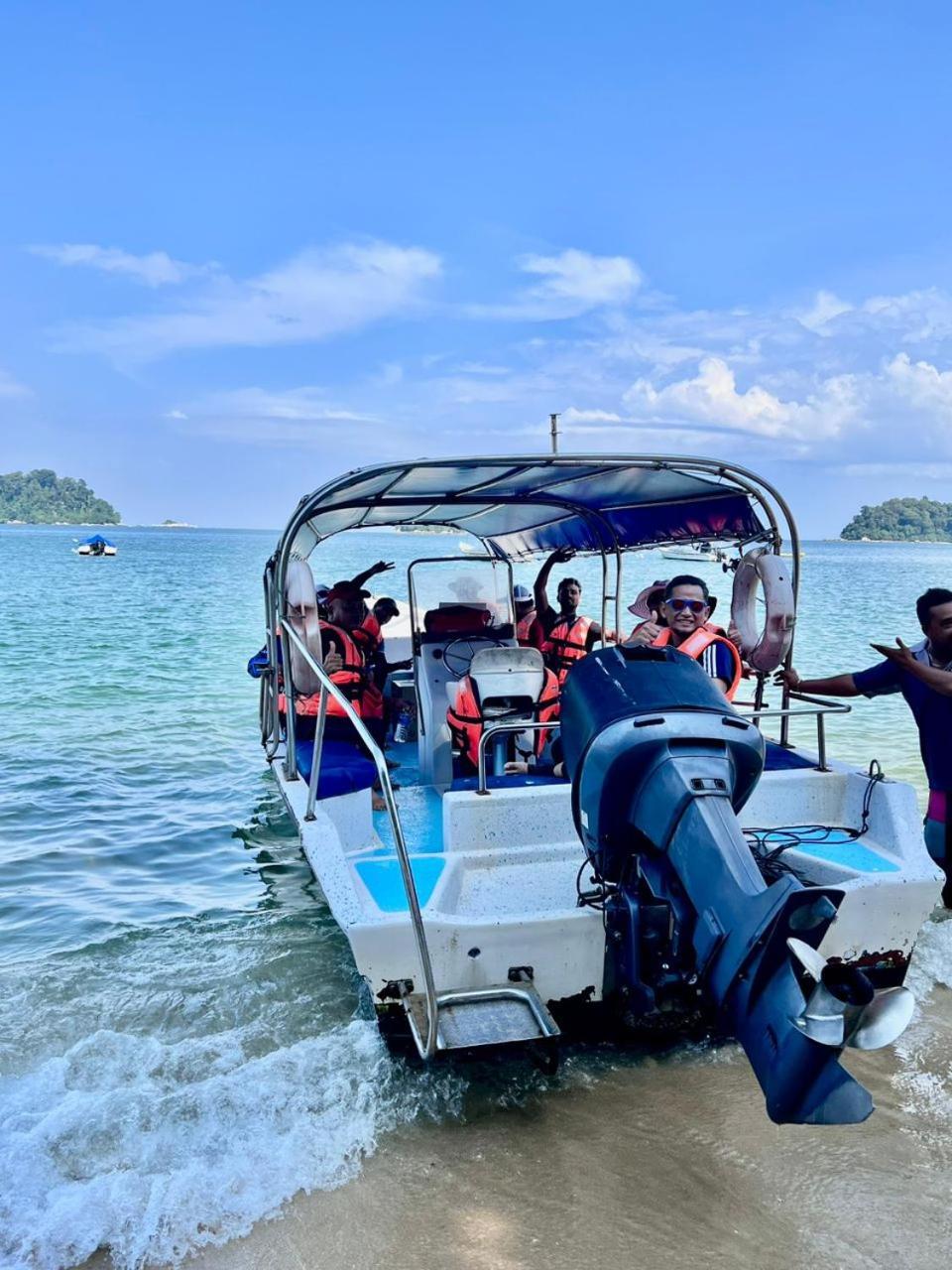 Pangkor Sandy Beach Resort Kampong Pasir Bogak Bagian luar foto