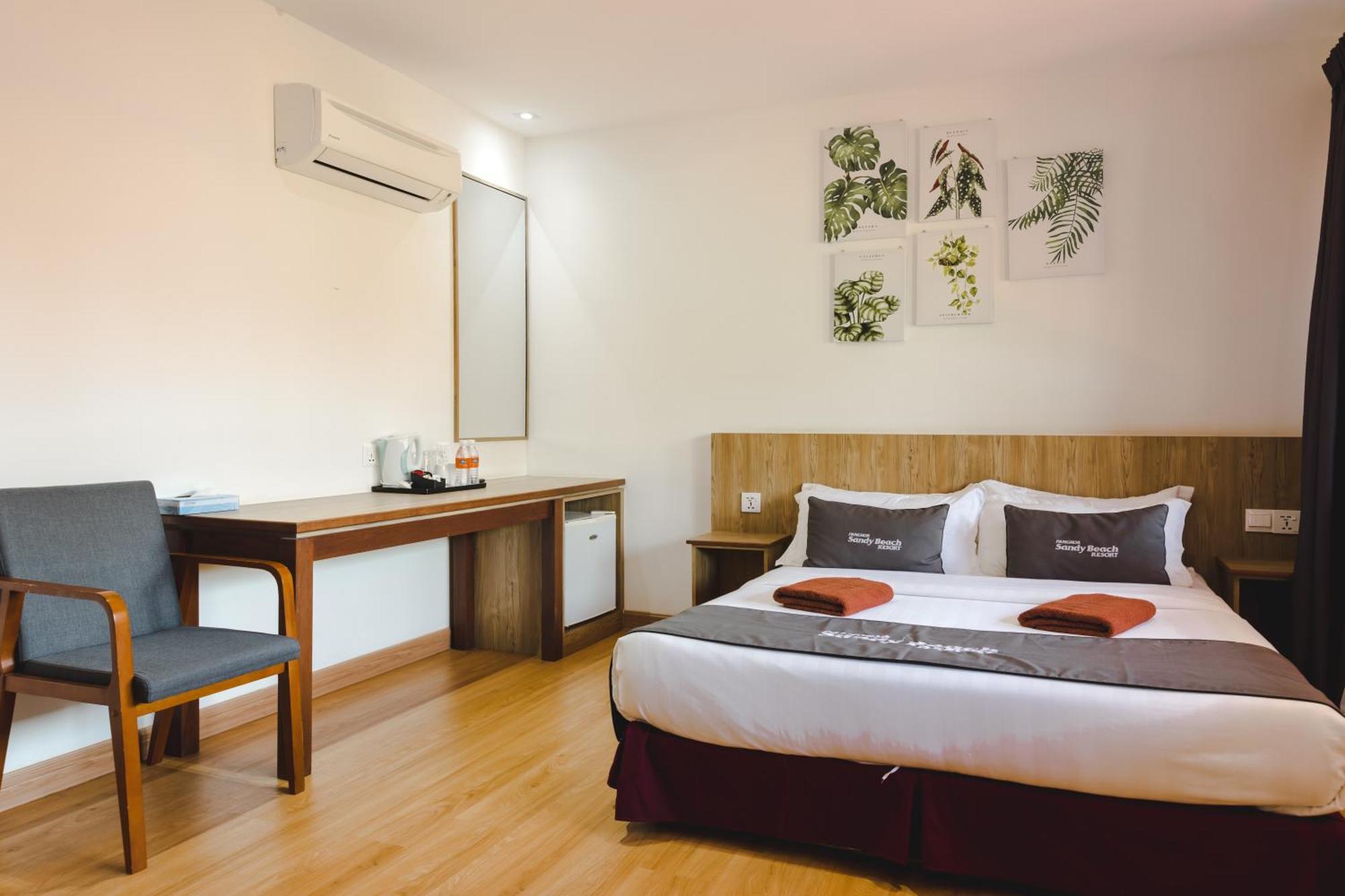 Pangkor Sandy Beach Resort Kampong Pasir Bogak Bagian luar foto