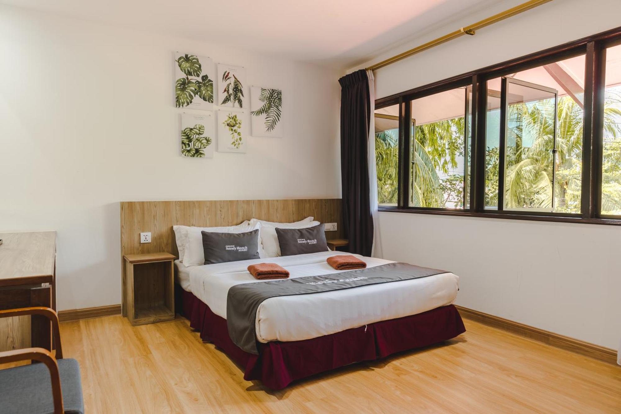 Pangkor Sandy Beach Resort Kampong Pasir Bogak Bagian luar foto