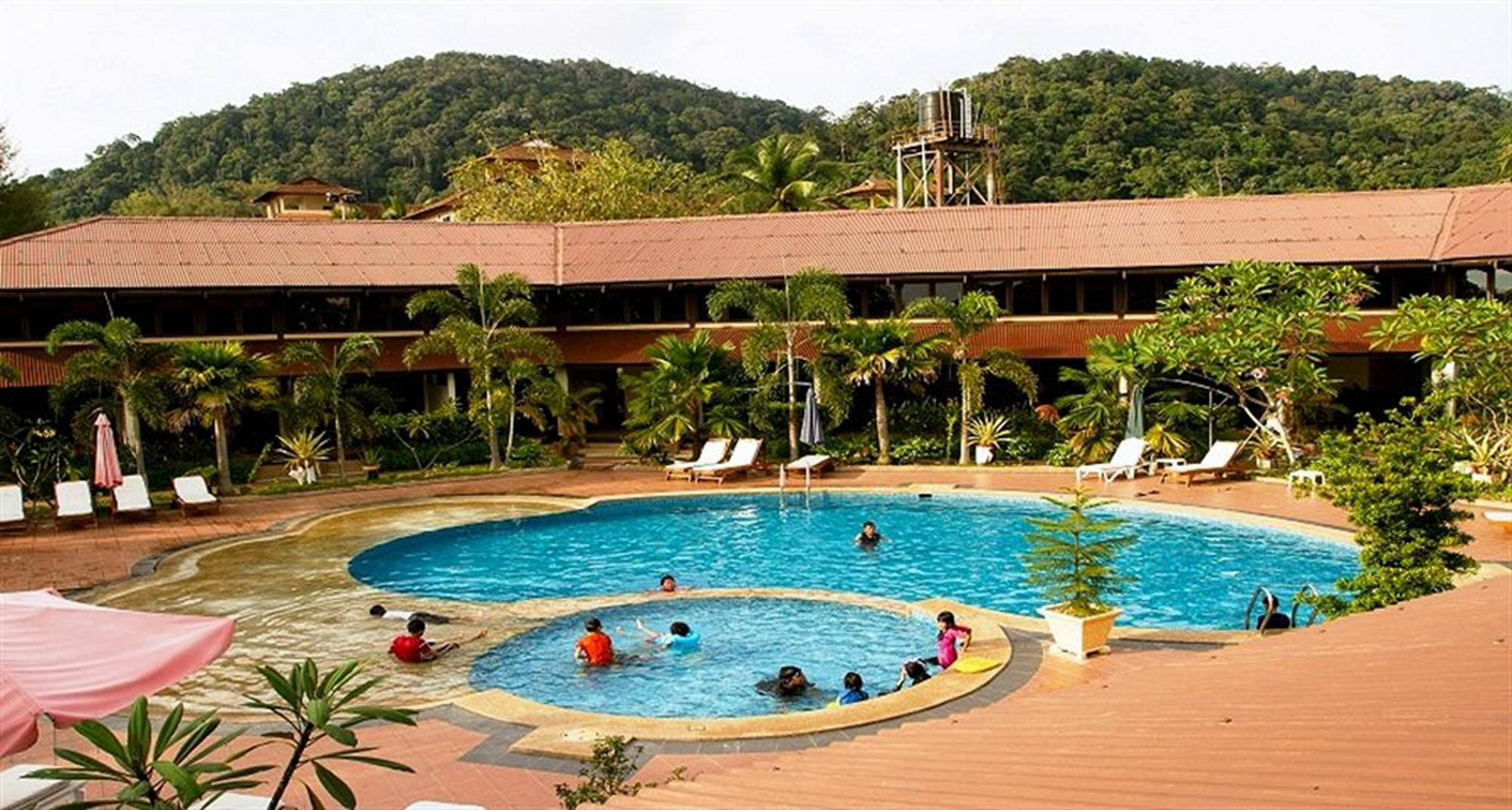 Pangkor Sandy Beach Resort Kampong Pasir Bogak Bagian luar foto